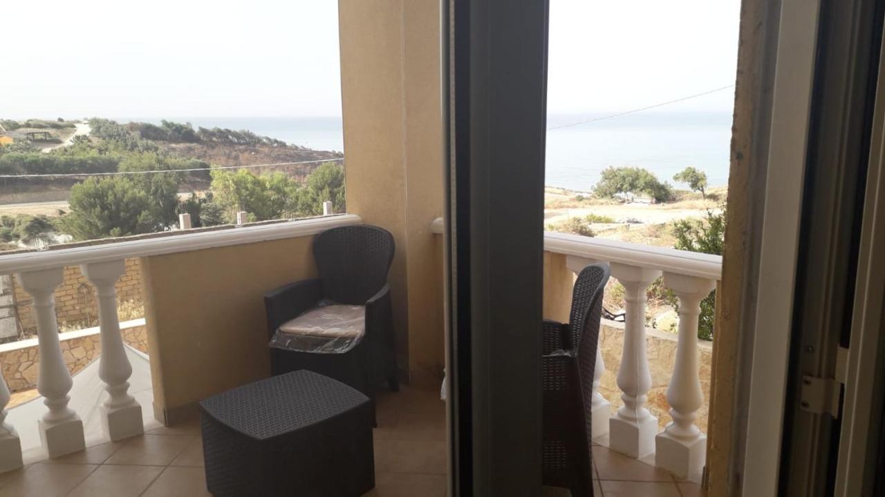 Al Faro Bed & Breakfast Realmonte Ngoại thất bức ảnh