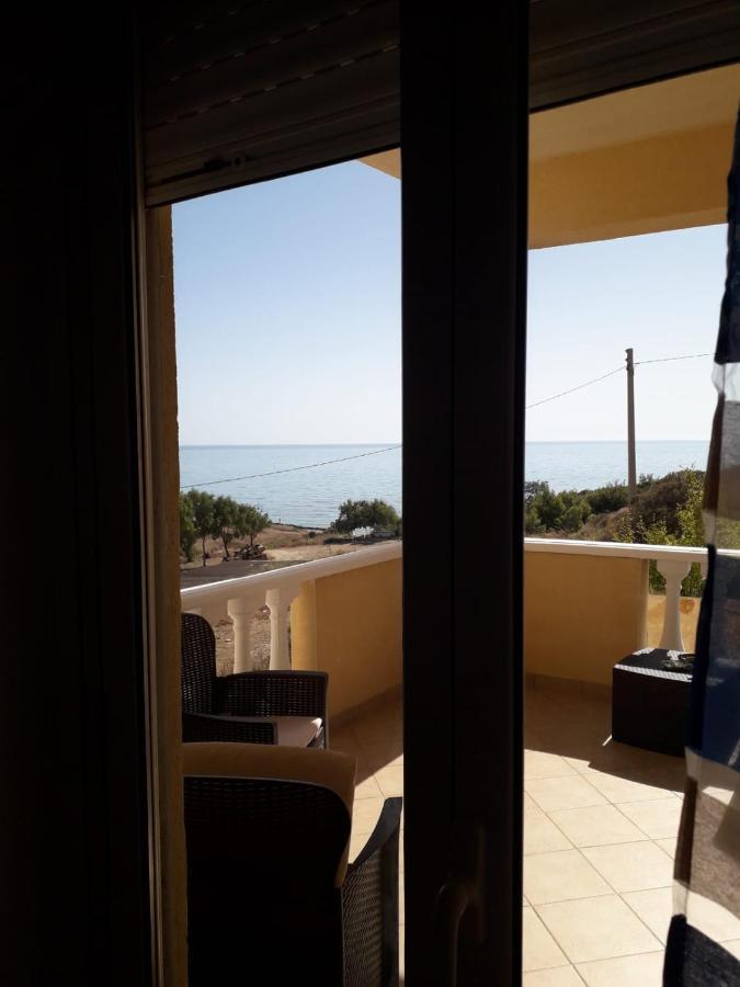 Al Faro Bed & Breakfast Realmonte Ngoại thất bức ảnh