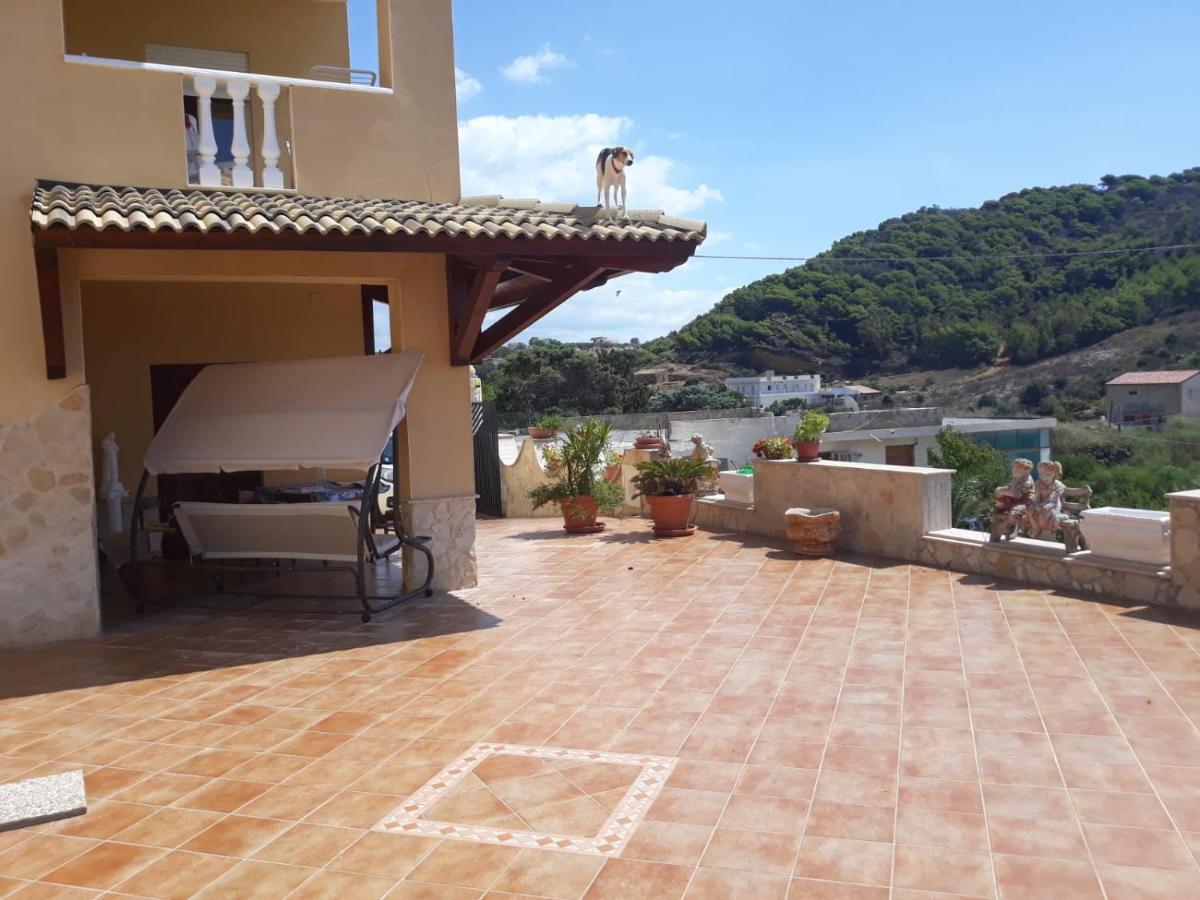 Al Faro Bed & Breakfast Realmonte Ngoại thất bức ảnh