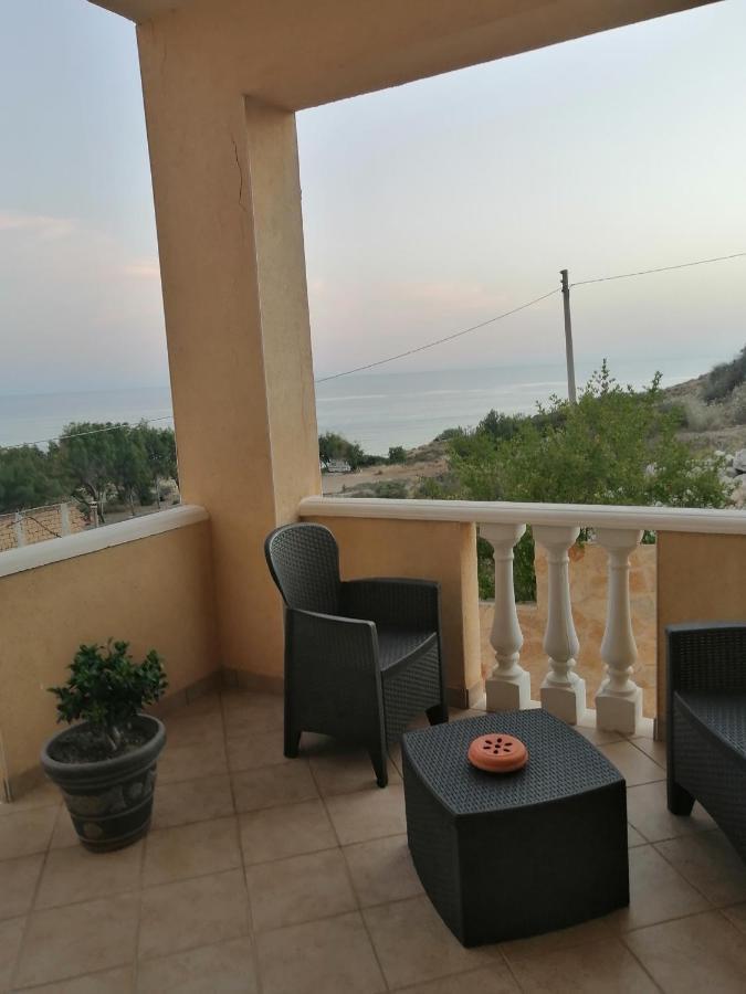 Al Faro Bed & Breakfast Realmonte Ngoại thất bức ảnh