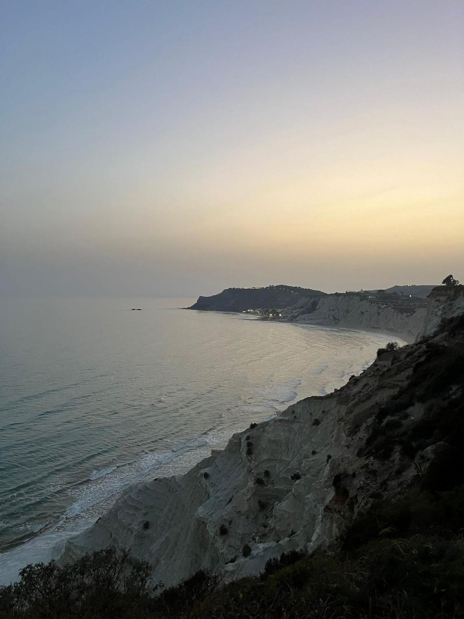 Al Faro Bed & Breakfast Realmonte Ngoại thất bức ảnh