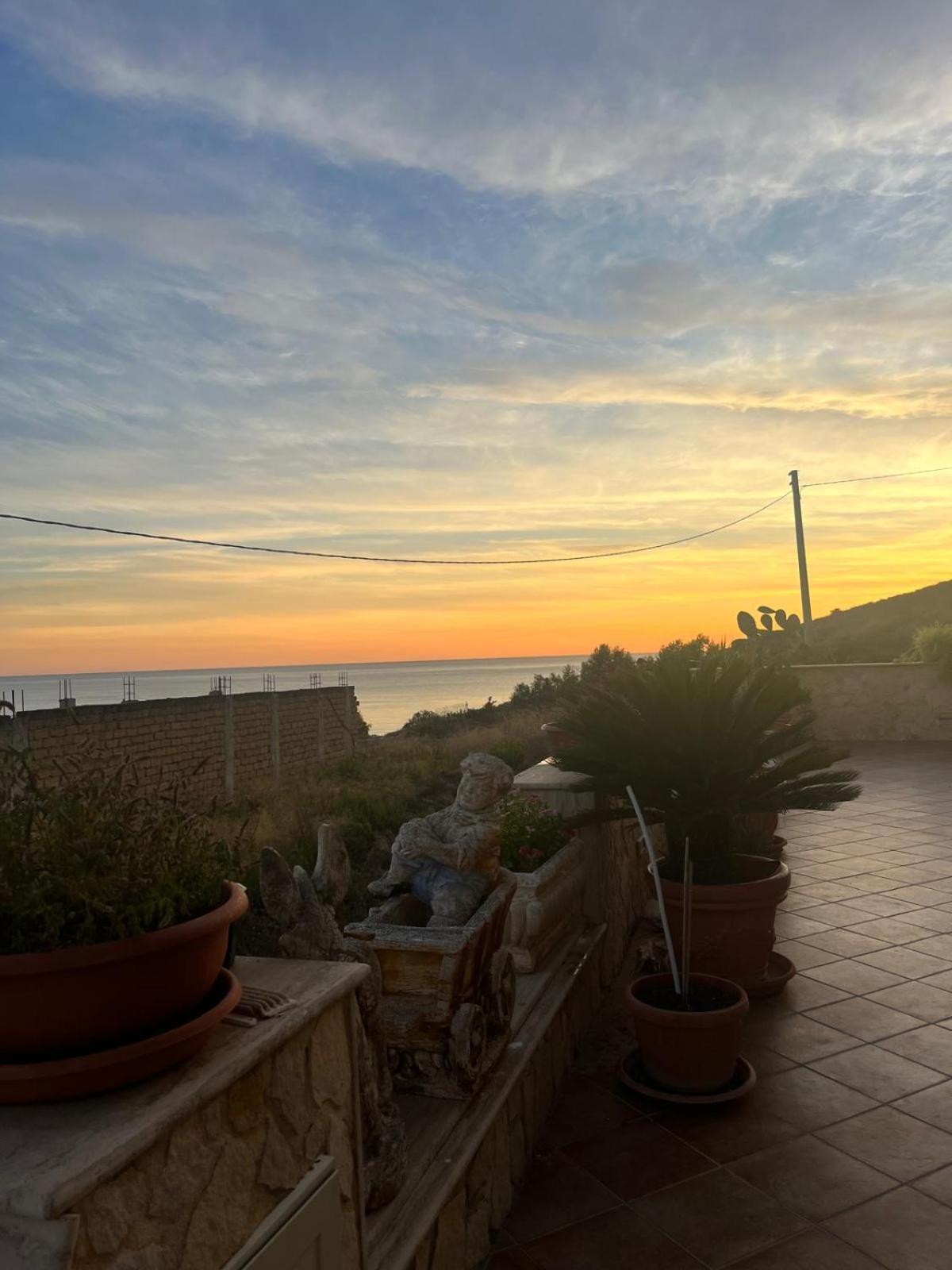 Al Faro Bed & Breakfast Realmonte Ngoại thất bức ảnh